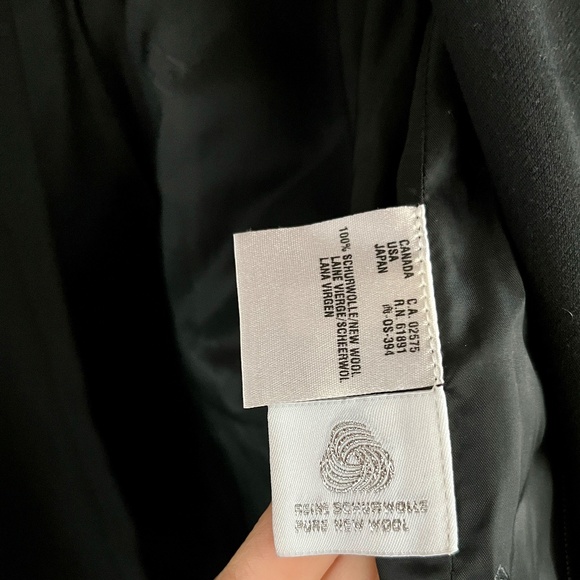 Escada Women's Vest - Picture 6 of 6